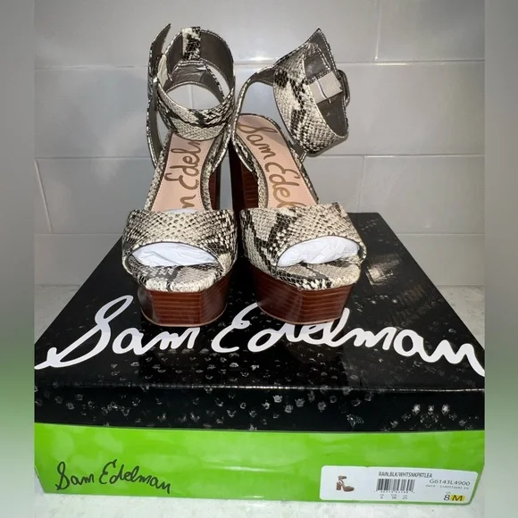 Sam Edelman Rain Platform - Picture 2 of 13